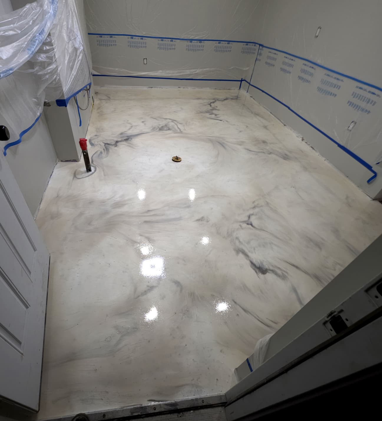 Metallic Epoxy - White Marble Effect